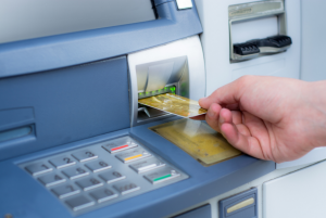 派遣社員がクレジットカードを作る方法！オススメの会社や対策を徹底解説