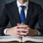 実は弊社って違法な企業？労働基準法の安全配慮義務って何？