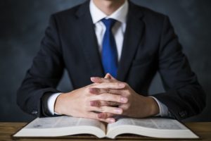 実は弊社って違法な企業?労働基準法の安全配慮義務って何?