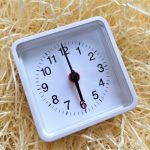 大学生なら深夜バイトと早朝バイトどっちがオススメ？